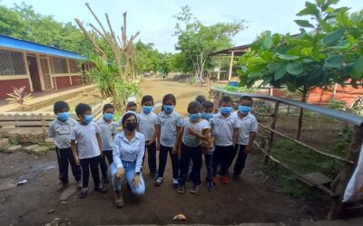 Colaborando con la salud de la comunidad de Cofradía, Nindirí